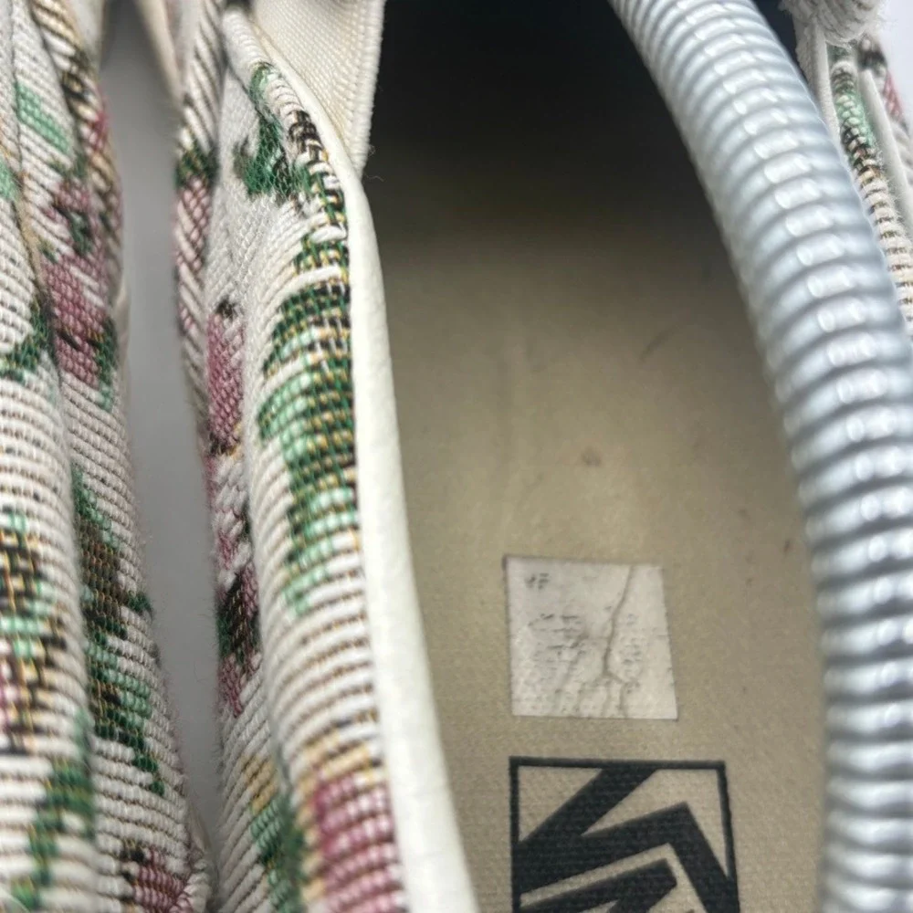 RARE Vans Slip-On Mens Sz 11 Cream Floral Tapestry Skateboard Sneaker Textile